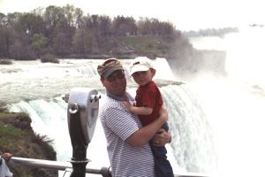 2003-05-09 Niagra falls matt and dave.jpg